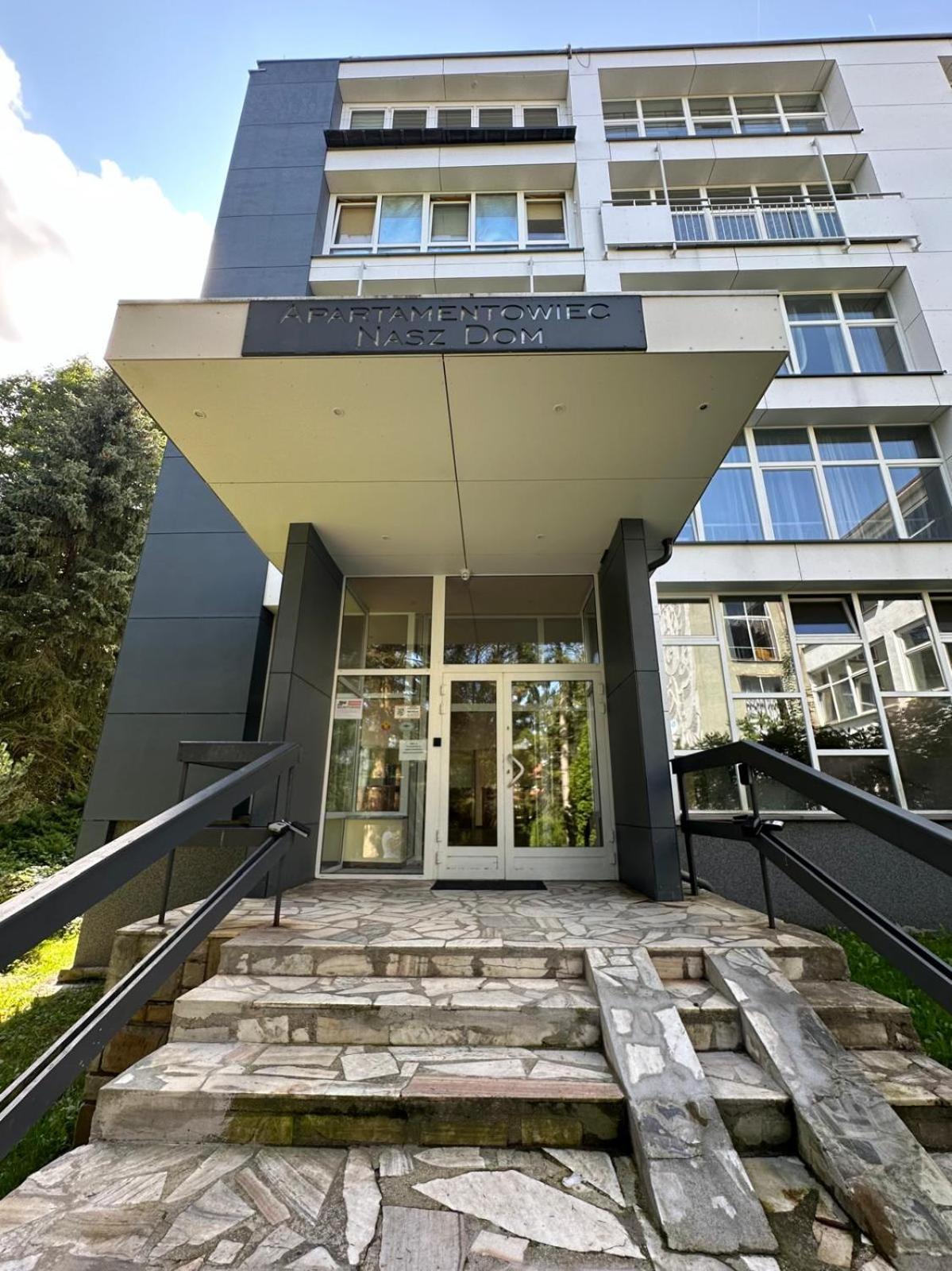221 Przy Niedzwiadku Apartment *